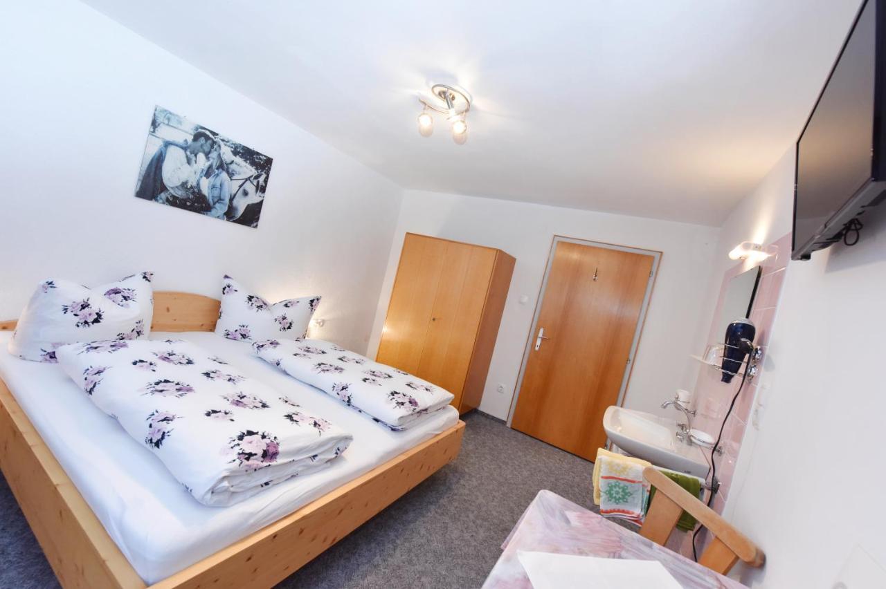 Pension Piz Buin Партенен Экстерьер фото